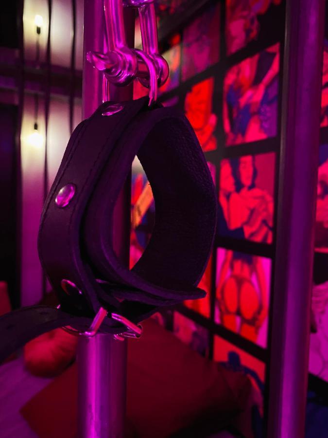 Secret Room Votre Love Room Coquine Et Insolite En Espace Privatif A 图尔奈 外观 照片