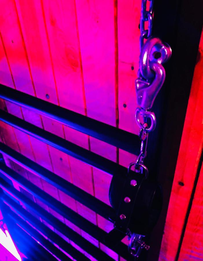 Secret Room Votre Love Room Coquine Et Insolite En Espace Privatif A 图尔奈 外观 照片
