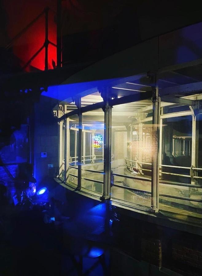Secret Room Votre Love Room Coquine Et Insolite En Espace Privatif A 图尔奈 外观 照片